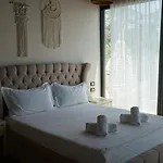 Natali Dhërmi