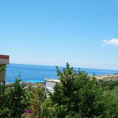 Natali Dhërmi